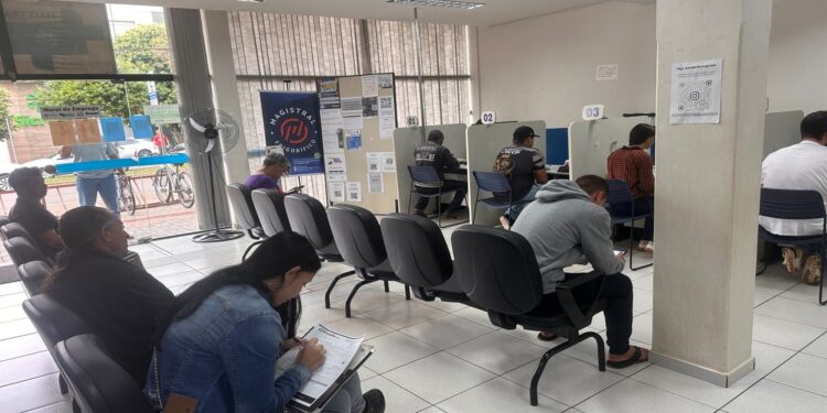 Agência do Trabalhador intermedia 137 contratações para empresa de pedágio