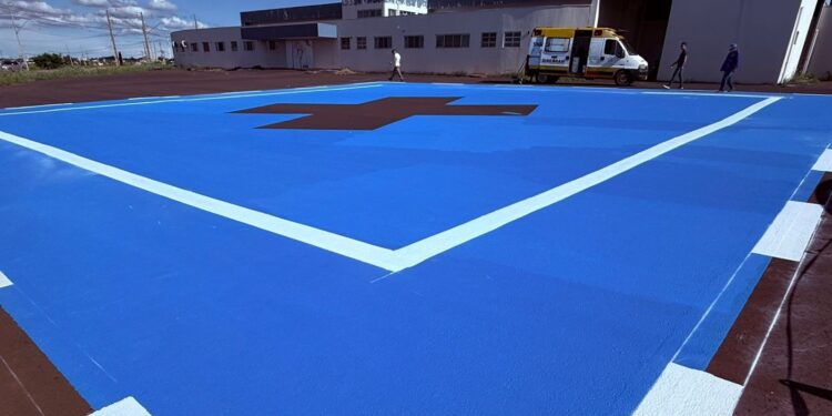 Diretran realiza sinalização do estacionamento e implantação de heliponto na Santa Casa de Campo Mourão