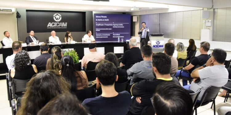 Acicam realiza a primeira reunião mensal do ano
