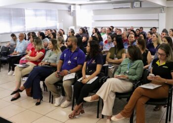 Prefeitura aproxima empresas e poder público em encontro com recrutadores