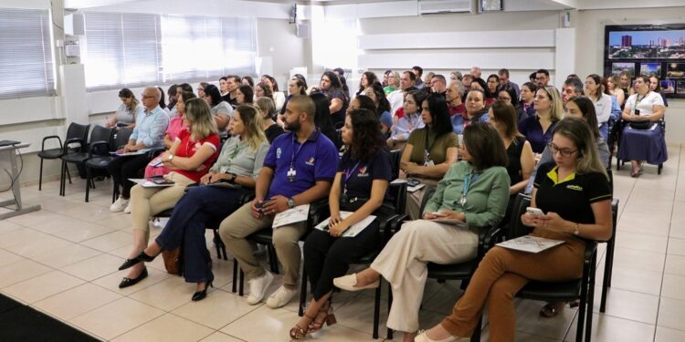 Prefeitura aproxima empresas e poder público em encontro com recrutadores