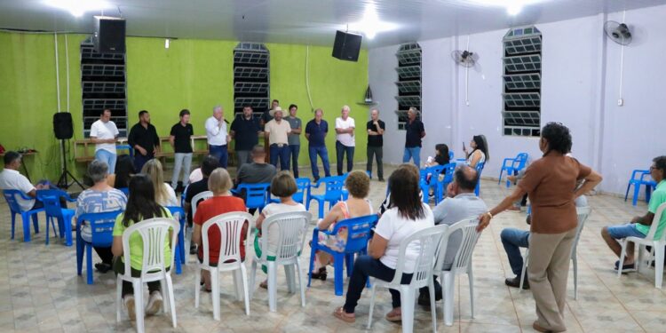 Prefeitura de Campo Mourão e Araruna firmam convênio para melhorias na Estrada da Comunidade Rural Alto do Divino