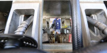 Paraná adere ao programa da União para reduzir impostos sobre o diesel