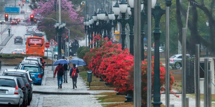 Semana terá “amostra grátis” do outono, com temperaturas amenas e chuva isolada