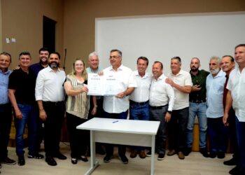 Parceria com o Estado garante R$ 2,8 milhões para reforma do telhado da Santa Casa de Campo Mourão