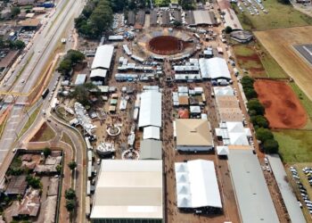 Campo Mourão formaliza parceria com o Governo do Estado para primeira etapa da reforma do Parque de Exposições Tecnológico Getúlio Ferrari