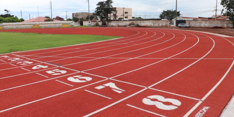 Pista de atletismo do Complexo Roberto Brzezinski será fechada para manutenção a partir de segunda-feira (9)