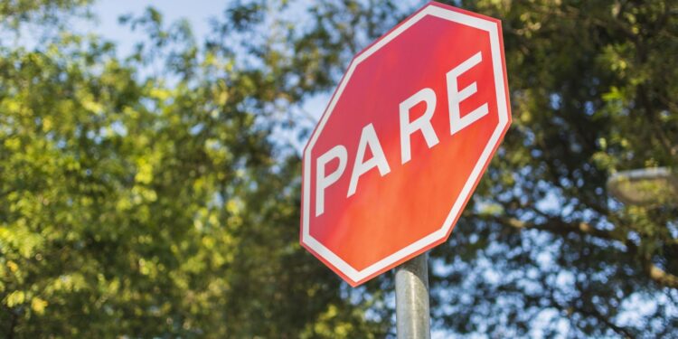 Prefeitura de Campo Mourão inicia pacote de melhorias na sinalização urbana com investimento de R$ 575 mil