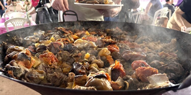 Convites para o almoço na Festa Nacional do Carneiro no Buraco estão no fim