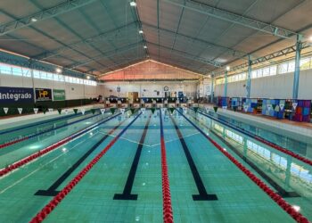 Baixas temperaturas provocam suspensão das aulas na piscina do Complexo Esportivo Roberto Brzezinski