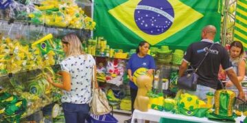Campo Mourão: Sindicatos do comércio orientam sobre a abertura em dia de jogos da seleção