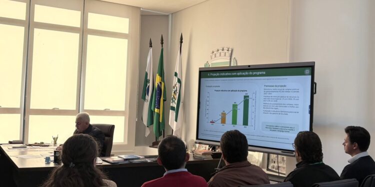 Prefeitura apresenta projeto “Campo Mourão Mais Forte” a vereadores e entidades parceiras