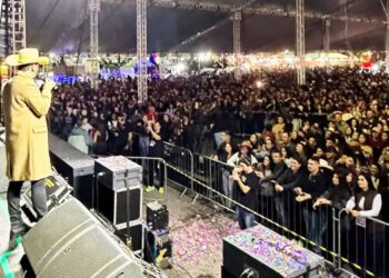 Antony e Gabriel embalam a segunda noite da 31ª Festa Nacional do Carneiro no Buraco