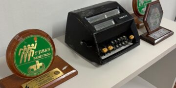 Museu recebe máquina de calcular do Banestado e reforça preservação da memória bancária de Campo Mourão