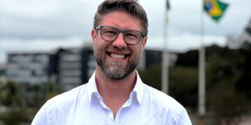PDT oficializa candidatura de Requião Filho ao Governo do Paraná