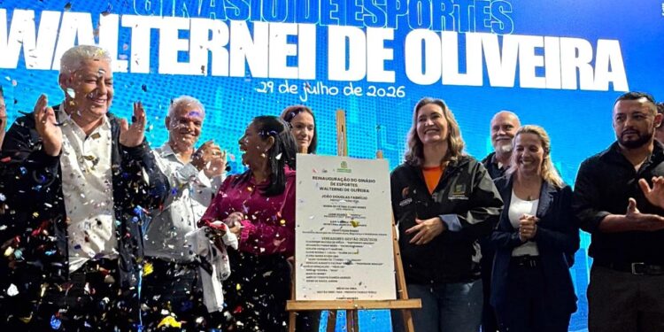 Reinauguração do Ginásio Walternei de Oliveira é celebrada com vitória do Campo Mourão Futsal