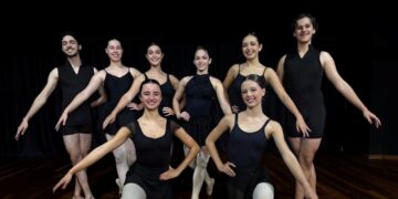 Academia Municipal de Ballet forma mais 8 bailarinos em cerimônia no Teatro Municipal