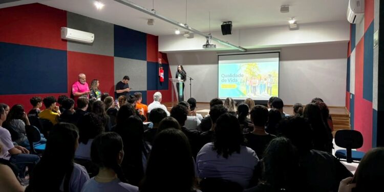 Campo Mourão: 4º Colóquio da Juventude promove reflexão sobre qualidade de vida entre adolescentes e jovens