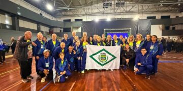 Campo Mourão participa dos 20º Jogos da Integração da Pessoa Idosa em Pontal do Paraná