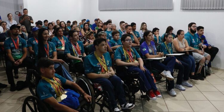 Campo Mourão celebra conquistas de atletas paradesportivos e reforça investimentos no esporte