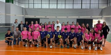 Voleibol de Campo Mourão recebe novos equipamentos e uniformes para fortalecer treinamentos