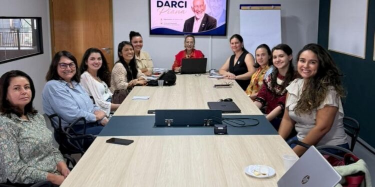 Cmeg de Campo Mourão realiza reunião com Líderes de Extensão
