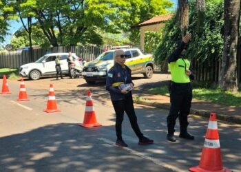 Blitz abre Semana Nacional do Trânsito em Campo Mourão