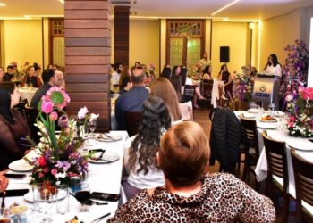 Empresariado feminino reunido no “Mulheres que Inspiram”