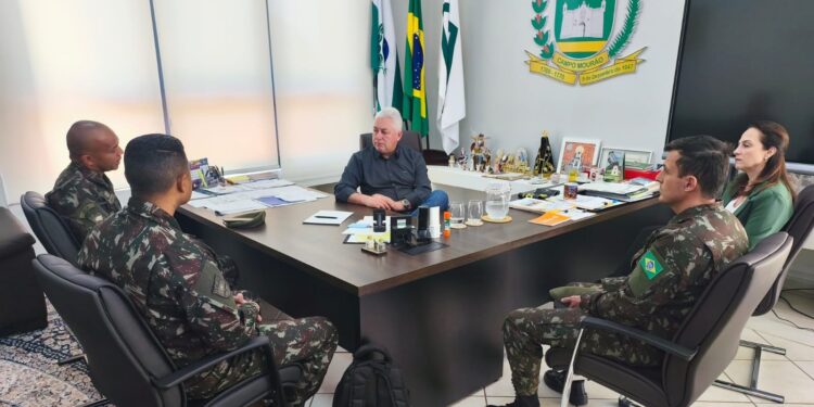 Tiro de Guerra reforça parceria com prefeitura de Campo Mourão