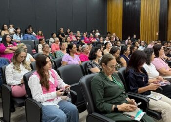 Conexão Rosa reúne mulheres em tarde de informação, acolhimento e incentivo ao autocuidado