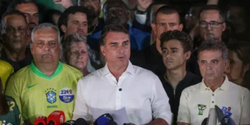 Flávio não reconhece vitória de Lula e tentará anulação do pleito