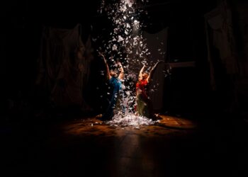 FETACAM 2026 reúne artistas de diferentes regiões do país e transforma Campo Mourão em palco do teatro brasileiro
