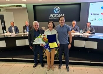 Reconhecimento: Homenagem da Acicam ao Grupo Integrado