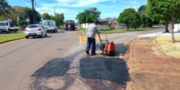 Prefeitura realiza operação tapa-buracos para recuperar vias de Campo Mourão